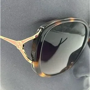 Gucci | Accessories | Gucci Oval Ladies Sunglassesbrown  display picture 2